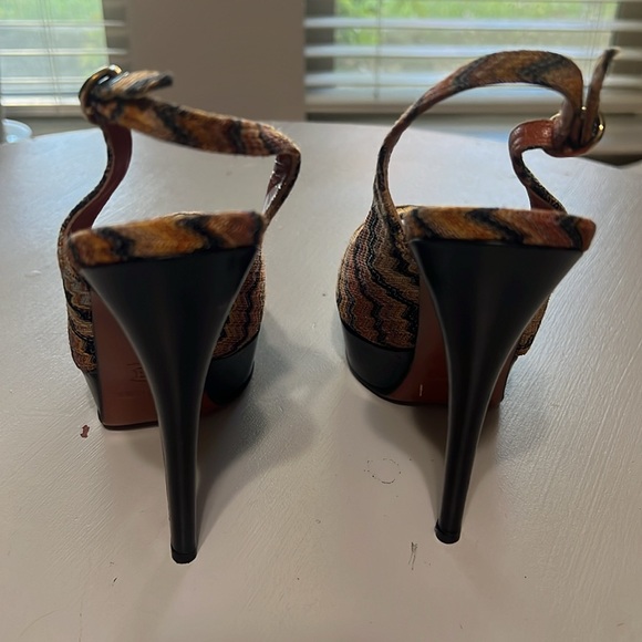 🎉HP🎉Missoni platform woven slingback heel - Picture 4 of 7